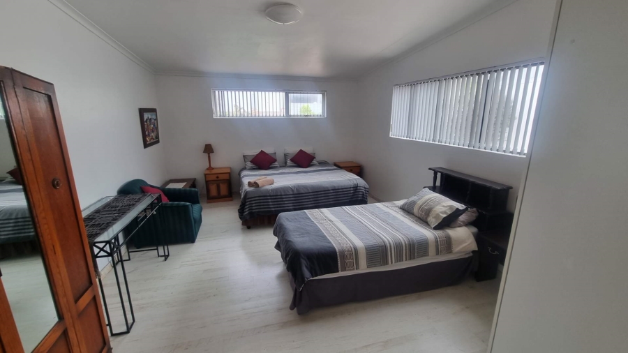5 Bedroom Property for Sale in Yzerfontein Western Cape